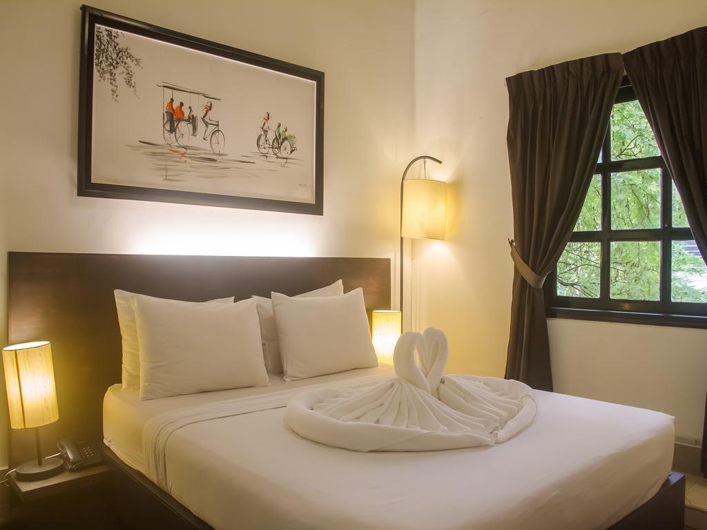 Adore Riverside Hotel Phnom Pen Exterior foto