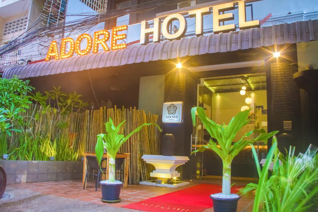Adore Riverside Hotel Phnom Pen Exterior foto